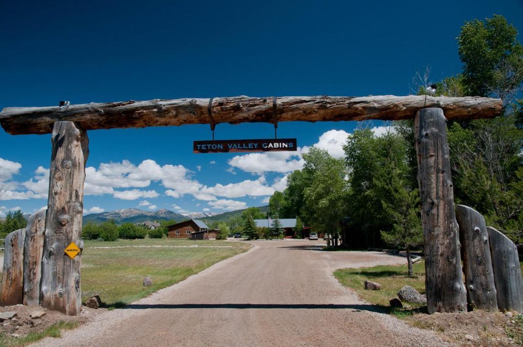 Teton Valley Cabins Дриггс Экстерьер фото